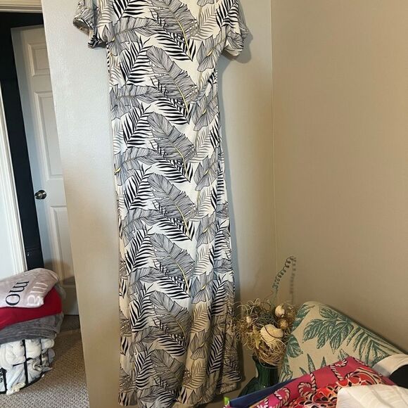 Lularoe Maria Dress Maxi White Black Palms Tropic Hawaiian - Picture 4 of 9
